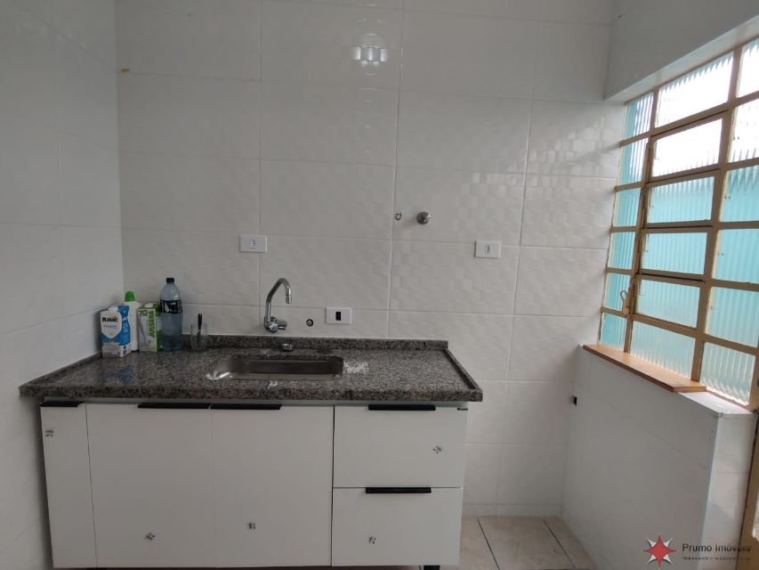 5f622dc1-3f8b-445f-b528-2cdd50d88ba8-PRUMO IMOVEIS CASA Chacara Belenzinho 36949 OPORTUNIDADE, CASA TÉRREA COM 02 AMPLOS DORMITÓRIOS, SALA P/ DOIS AMBIENTES, COZINHA, BANHEIRO SOCIAL, ÁREA DE SERVIÇO, QUINTAL, GARAGEM COBERTA P/ 02 AUTOS. ACABAMENTO EM PISO CERÂMICO.

LOCALIZAÇÃO PRIVILEGIADA - À 02 QUADRAS DO CO DA AV. ANTÔNIO MANOGRASSO (PRÓXIMO DA FEIRA DE RUA DE SABÁDO), AO REDOR DA AV. JOÃO XXIII, , AV. VEREADOR ABEL FERREIRA, E AV. RENATA. 

FARTO COMÉRCIO - PRÓXIMO DA PEFUMARIA OZZI, HORTI-FRUT, SUPERMERCADO NEGREIROS - SITUADOS NA AV. RENATA.

RICO EM TRANSPORTE PÚBLICO - À 25 MINUTOS DA ESTAÇÃO CARRÃO E TATUAPÉ DO METRÔ.



