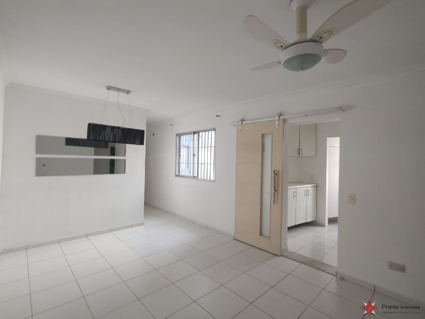 6b0b3c88-526c-484a-8da9-e9517081c940-PRUMO IMOVEIS APARTAMENTO Agua Rasa 36266 APTO CONSERVADO COM 56 MTS, COM 02 DORMITÓRIOS, SALA AMPLIADA P/ DOIS AMBIENTES, COZINHA PLANEJADA, ÁREA DE SERVIÇO C/ ARMÁRIOS, BANHEIRO SOCIAL, VAGA P/ 01 AUTO. ACABAMENTO EM PISO CERÂMICO, JANELAS EM ALUMINÍO BRILHANTE, PORTAS EM MADEIRA, BOX DE VIDRO.

ACEITA FINANCIAMENTO BANCÁRIO. DOC REGULAR. 

CONDOMINÍO E INFRA-ESTRUTURA COMPLETA (PISCINAS, PLAYGROUND, BICICLETÁRIO, QUADRA-POLIESPORTIVA, ACADÊMIA, MERCADO 24 HRS, PORTARIA, ELEVADOR DE SERVIÇO E SOCIAL). PRÉDIO C/ GERADOR E POÇO ARTESIANO. 

LOCALIZAÇÃO DIFERENCIADA, PRÓXIMO DA FUTURA ESTAÇÃO SANTA CLARA DO METRÔ, SITUADO AO REDOR DA AV. SAPOPEMBA (ALTURA DO Nº 1101), AV. REGENTE FEIJÓ, À 04 QUADRAS DA AV. SALIM FARAH MALUF.

RICO EM COMÉRCIO - PADARIA, FARMÁCIA, POSTO DE COMBUSTIVÉL, HOSPITAL, SUPERMERCADO, ETC...

FARTA CONDUÇÃO - Á 02 QUADRAS DO PONTO DE ÔNIBUS - ACESSIVÉL VÁRIAS LINHAS DE ÔNIBUS E LOTAÇÃO. 