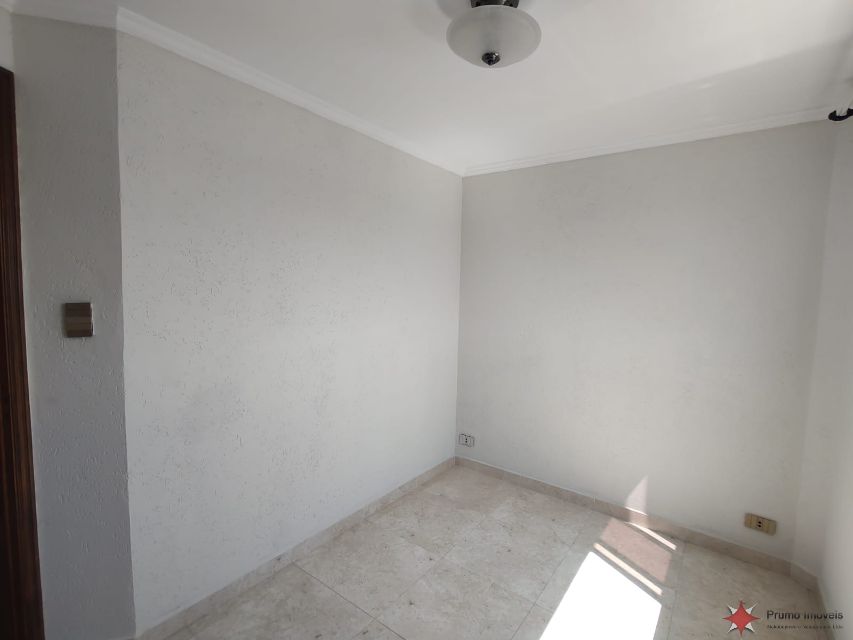 969b9d97-8360-4efc-8dc7-c17cf81d8989-PRUMO IMOVEIS APARTAMENTO Vila Diva 37127 APTO CONSERVADO, COM 02 DORMITÓRIOS, SALA AMPLIADA, COZINHA PLANEJADA, BANHEIRO SOCIAL, ÁREA DE SERVIÇO, 01 VAGA P/ 01 AUTO. ACABAMENTO EM PISO CERÂMICO, PINTURA NOVA, GUARDA-ROUPA EMBUTIDO.

LOCALIZAÇÃO PRIVILEGIADA,  À 01 QUADRA DA AV. SAPOPEMBA, AO REDOR DA AV. VEREADOR ABEL FERREIRA, AV. RENATA, ETC...

FARTO COMÉRCIO - PRÓXIMO DO FÓRUM REGIONAL IX DA VILA PRUDENTE, CASAS BAHIA, BANCO DA CAIXA, SANTANDER, BRASIL, SUPERMERCADO EXTRA, AÇOUGUE BUENAS CARNES, DROGRARIA SÃO PAULO.

PREFERÊNCIA: CASAL C/ 01 FILHO, PET DE PEQUENO PORTE.

GARANTIA: SEGURO FIANÇA OU FIADOR. 



