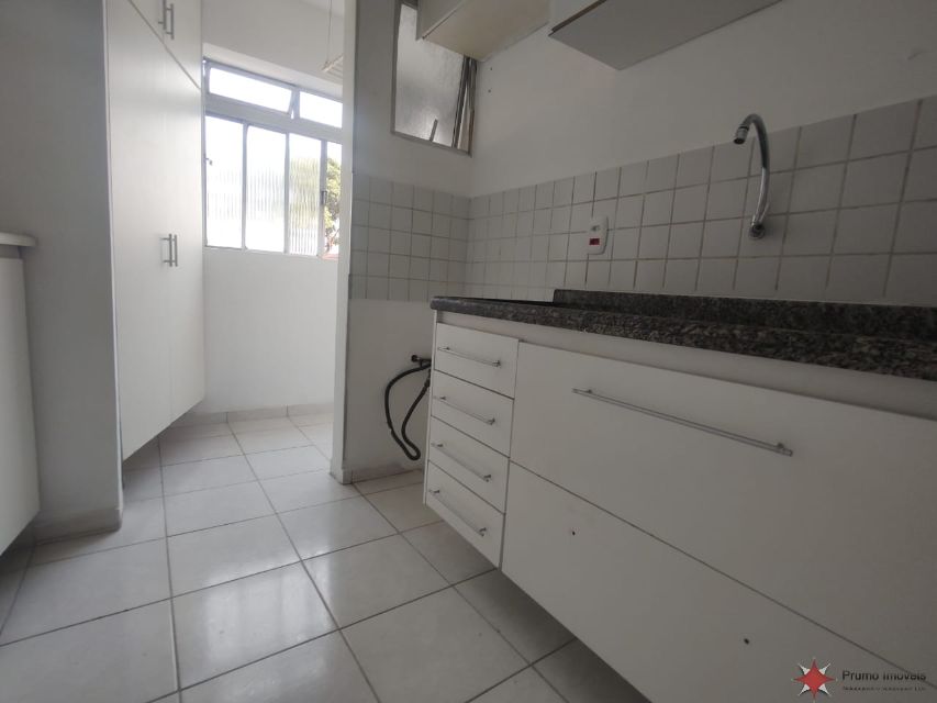 ad58f863-2992-4e53-800d-836c074eb96b-PRUMO IMOVEIS APARTAMENTO Agua Rasa 36258 APTO CONSERVADO COM 56 MTS, COM 02 DORMITÓRIOS, SALA AMPLIADA P/ DOIS AMBIENTES, COZINHA PLANEJADA, ÁREA DE SERVIÇO C/ ARMÁRIOS, BANHEIRO SOCIAL, VAGA P/ 01 AUTO. ACABAMENTO EM PISO CERÂMICO, JANELAS EM ALUMINÍO BRILHANTE, PORTAS EM MADEIRA, BOX DE VIDRO.

ACEITA FINANCIAMENTO BANCÁRIO. DOC REGULAR. 

CONDOMINÍO E INFRA-ESTRUTURA COMPLETA (PISCINAS, PLAYGROUND, BICICLETÁRIO, QUADRA-POLIESPORTIVA, ACADÊMIA, MERCADO 24 HRS, PORTARIA, ELEVADOR DE SERVIÇO E SOCIAL). PRÉDIO C/ GERADOR E POÇO ARTESIANO. 

LOCALIZAÇÃO DIFERENCIADA, PRÓXIMO DA FUTURA ESTAÇÃO SANTA CLARA DO METRÔ, SITUADO AO REDOR DA AV. SAPOPEMBA (ALTURA DO Nº 1101), AV. REGENTE FEIJÓ, À 04 QUADRAS DA AV. SALIM FARAH MALUF.

RICO EM COMÉRCIO - PADARIA, FARMÁCIA, POSTO DE COMBUSTIVÉL, HOSPITAL, SUPERMERCADO, ETC...

FARTA CONDUÇÃO - Á 02 QUADRAS DO PONTO DE ÔNIBUS - ACESSIVÉL VÁRIAS LINHAS DE ÔNIBUS E LOTAÇÃO. 