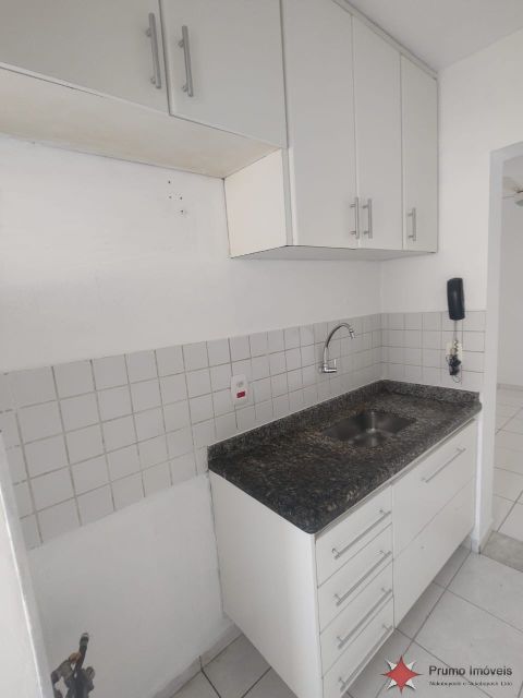 c48b8346-e6e5-42ce-a49f-19f3d3934b55-PRUMO IMOVEIS APARTAMENTO Agua Rasa 36253 APTO CONSERVADO COM 56 MTS, COM 02 DORMITÓRIOS, SALA AMPLIADA P/ DOIS AMBIENTES, COZINHA PLANEJADA, ÁREA DE SERVIÇO C/ ARMÁRIOS, BANHEIRO SOCIAL, VAGA P/ 01 AUTO. ACABAMENTO EM PISO CERÂMICO, JANELAS EM ALUMINÍO BRILHANTE, PORTAS EM MADEIRA, BOX DE VIDRO.

ACEITA FINANCIAMENTO BANCÁRIO. DOC REGULAR. 

CONDOMINÍO E INFRA-ESTRUTURA COMPLETA (PISCINAS, PLAYGROUND, BICICLETÁRIO, QUADRA-POLIESPORTIVA, ACADÊMIA, MERCADO 24 HRS, PORTARIA, ELEVADOR DE SERVIÇO E SOCIAL). PRÉDIO C/ GERADOR E POÇO ARTESIANO. 

LOCALIZAÇÃO DIFERENCIADA, PRÓXIMO DA FUTURA ESTAÇÃO SANTA CLARA DO METRÔ, SITUADO AO REDOR DA AV. SAPOPEMBA (ALTURA DO Nº 1101), AV. REGENTE FEIJÓ, À 04 QUADRAS DA AV. SALIM FARAH MALUF.

RICO EM COMÉRCIO - PADARIA, FARMÁCIA, POSTO DE COMBUSTIVÉL, HOSPITAL, SUPERMERCADO, ETC...

FARTA CONDUÇÃO - Á 02 QUADRAS DO PONTO DE ÔNIBUS - ACESSIVÉL VÁRIAS LINHAS DE ÔNIBUS E LOTAÇÃO. 