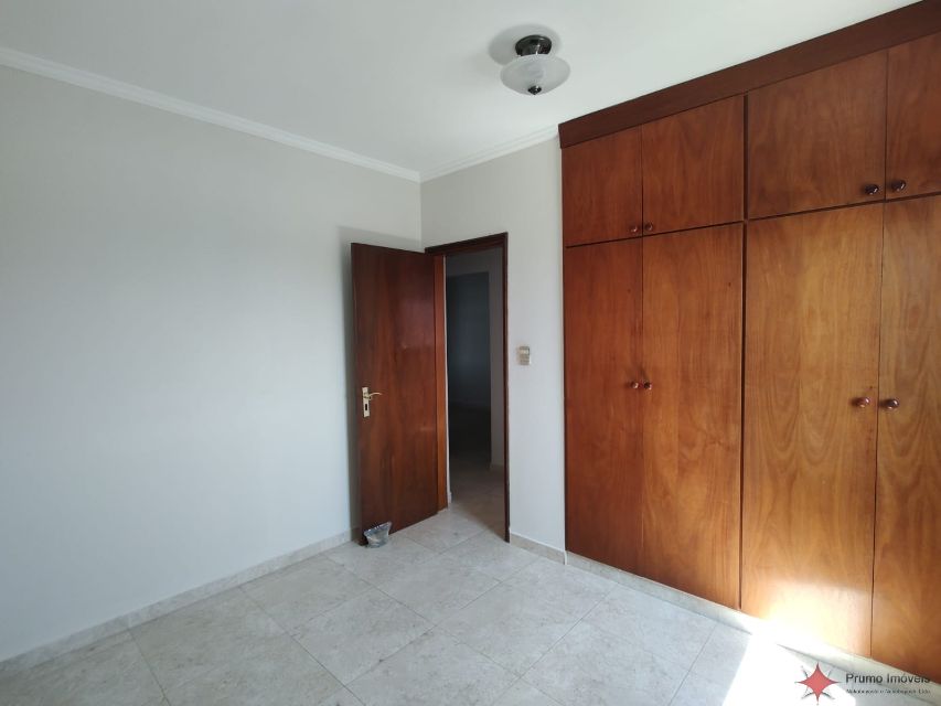 caa5711f-f623-4248-be72-965e02730ec1-PRUMO IMOVEIS APARTAMENTO Vila Diva 37133 APTO CONSERVADO, COM 02 DORMITÓRIOS, SALA AMPLIADA, COZINHA PLANEJADA, BANHEIRO SOCIAL, ÁREA DE SERVIÇO, 01 VAGA P/ 01 AUTO. ACABAMENTO EM PISO CERÂMICO, PINTURA NOVA, GUARDA-ROUPA EMBUTIDO.

LOCALIZAÇÃO PRIVILEGIADA,  À 01 QUADRA DA AV. SAPOPEMBA, AO REDOR DA AV. VEREADOR ABEL FERREIRA, AV. RENATA, ETC...

FARTO COMÉRCIO - PRÓXIMO DO FÓRUM REGIONAL IX DA VILA PRUDENTE, CASAS BAHIA, BANCO DA CAIXA, SANTANDER, BRASIL, SUPERMERCADO EXTRA, AÇOUGUE BUENAS CARNES, DROGRARIA SÃO PAULO.

PREFERÊNCIA: CASAL C/ 01 FILHO, PET DE PEQUENO PORTE.

GARANTIA: SEGURO FIANÇA OU FIADOR. 



