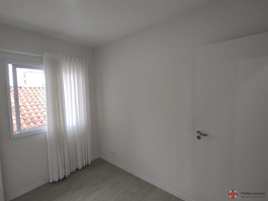 da8a3550-8553-4715-abd6-a7ce3ea089e7-PRUMO IMOVEIS SOBRADO Vila Invernada 36828 SOBRADO ALTO PADRÃO, COM 04 DORMITÓRIOS SENDO 03 SUÍTES, SALA AMPLIADA, SALA DE JANTAR, LAVABO, AMPLA COZINHA RICA EM PLANEJADOS, DESPENSA, ÁREA DE SERVIÇO, QUINTAL, JARDIM, GARAGEM P/ 06 AUTOS. AOS FUNDOS DO TERRENO POSSUI UM  ANEXO SENDO UM ÓTIMO SOBRADO COM 03 DORMITÓRIOS, SALA, COZINHA, 02 BANHEIROS, ÁREA DE SERVIÇO.

ÓTIMA VENTILAÇÃO E ILUMINAÇÃO NATURAL. 
IMÓVEL CONSTRUÍDO POR PROJETISTA/ARQUITETO, FINO ACABAMENTO CONTEMPORÂNEO - EM PISO PORCELANATO, LAMINADO, TETOS C/ SANCA DE GESSO (LUMINAÇÃO EM LED), JANELAS DE VIDRO TEMPERADO, ALUMINIO BRANCO, BANHEIRAS DE HIDROMASSAGEM.

LOCALIZAÇÃO PRIVILEGIADA, PROXÍMO DO HOSPITAL VITÓRIA, SUPERMERCADO NEGREIROS, CENTRO ESPIRITA PERSEVERANÇA, FUTURA ESTAÇÃO DO METRÔ ANÁLIA FRANCO - LINHA VERDE 2. 

À 05 QUADRAS DA AV. SAPOPEMBA (PRÓXIMO DO COMÉRCIO SANTA CLARA) E À 04 QUADRAS DA AV. VERADOR ABEL FERREIRA. 

RICO EM COMÉRCIO E FARTA CONDUÇÃO. 
