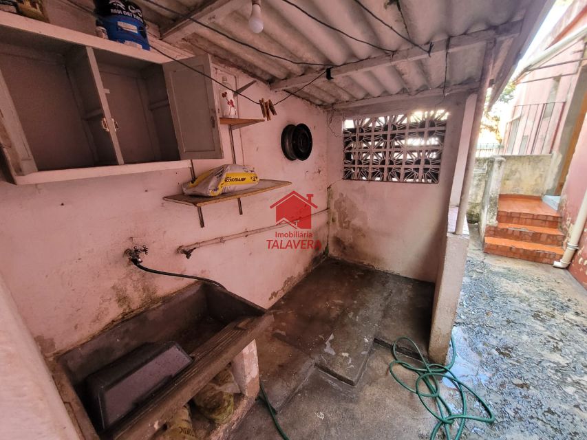 03e4e9fc-25ae-4a00-afd1-924ea5fa4f7b-TALAVERA CASA Osvaldo Cruz 19666 Casa térrea  de 80m² com 02 dormitórios, 01 sala, 01 cozinha ,01 banheiro , 01 área de serviço, 01 quintal, 02 vagas de garagem.

Imóvel fica bem localizado .

Vamos visitar?
