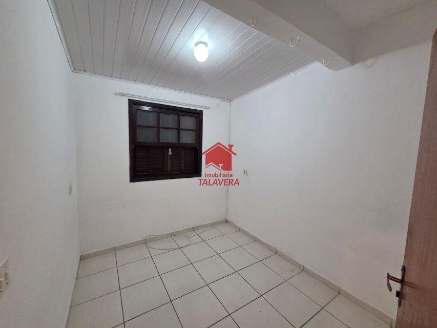 07603cfa-67b1-4a8c-97c1-eec34c8f7e83-TALAVERA CASA ASSOBRADADA Santa Paula 20838 Casa Assobradada  de 90m² com 01 dormitório , 01 sala,01 cozinha ,02 banheiros ,01area de serviço.

Sem Vaga de garagem 

Imóvel fica bemlocalizado

Vamos visitar?

