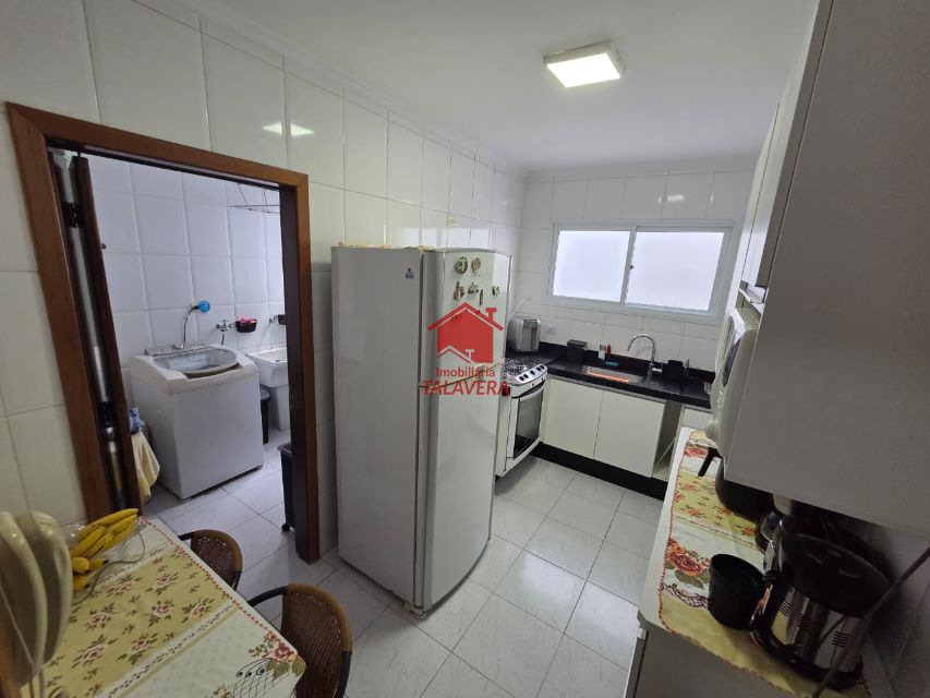 08aa1e92-125f-4691-ae53-87980ef3673e-TALAVERA APARTAMENTO Santa Maria 21018 Apartamento com 81,98m
02 dormitórios (01 suíte e sacada) - sala 02 ambientes com sacada - cozinha - banheiro social - área de serviço - 02 vagas.
Prédio com elevador - salão de festas - academia - quadra - churrasqueira.