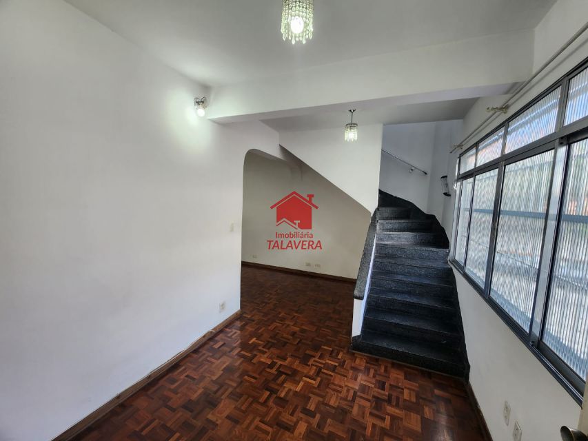 09e47837-389e-4aab-8d5d-8cddf33f4b7f-TALAVERA SOBRADO Osvaldo Cruz 19202 02 dormitórios - 01 sala com 02 ambientes - cozinha - banheiro social - lavabo - área de serviço - laje com 25m² - 01 vaga.