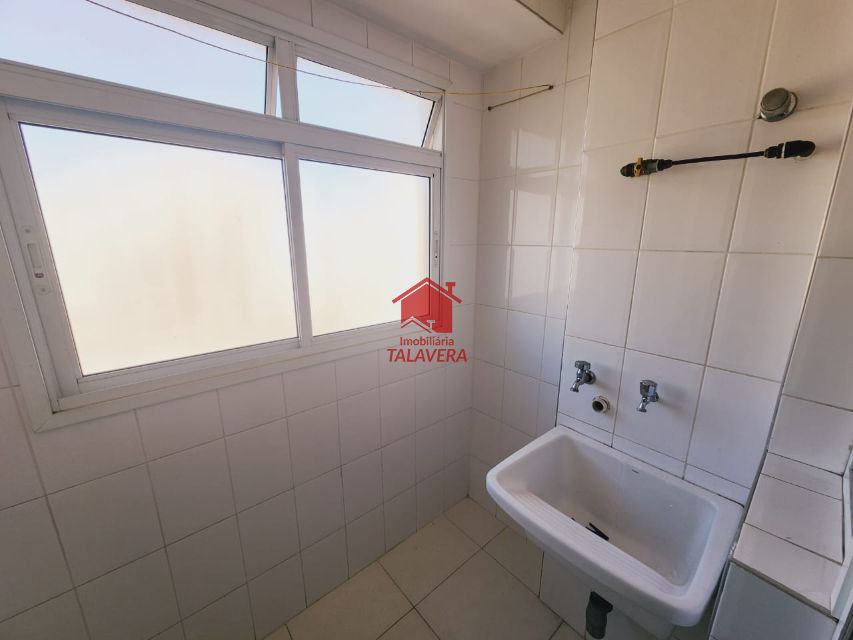 11d73564-7613-44f6-be13-c23d09316d02-TALAVERA APARTAMENTO Santo Antonio 17599 Apartamento de 63m² com 02 dormitórios sendo 01 suíte (com armários), 01 sala para 02 ambientes, 01 cozinha (com armários)  01 banheiro social, 01 área de serviço, 02 vagas cobertas. Prédio com lazer completo.

Imóvel fica próximo ao Sesc São Caetano, Avenida Goias.

Vamos visitar?
