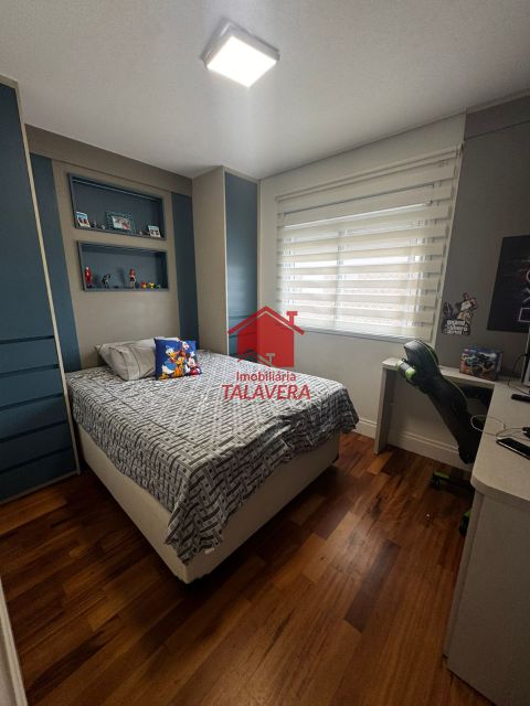 127d57d4-e8c9-452f-827e-a3e0dd9eb03a-TALAVERA APARTAMENTO Santa Maria 18623 Dimensões, características e localização do imóvel:

112m²
planejado - lazer completo
03 dormitórios (01 suíte) - sala ampla - varanda gourmet - 01 cozinha - 01 banheiro social - 01 área de serviço – 02 vagas - depósito.

Vamos visitar?