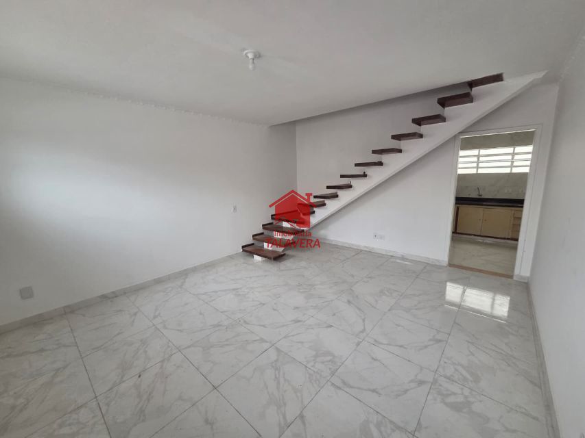 130fa5cf-5ee0-4714-93ed-5b0d7ca4087b-TALAVERA CASA Ceramica 21102 Sobrado  de 116m² com 03 dormitórios, 01 sala, 01 cozinha ,01 banheiro social, 01 área de serviço,01 lavabo , 01 vaga de garagem .



Imóvel fica bem localizado .

Vamos visitar?

