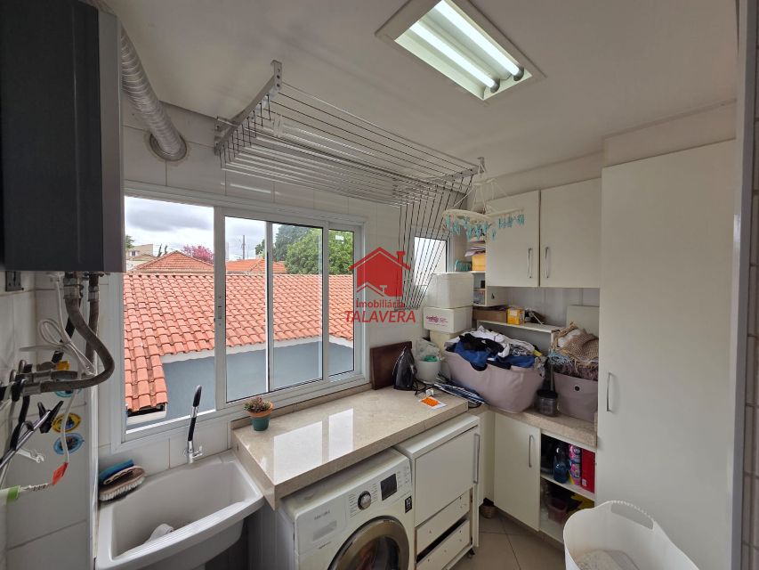 14cf8b55-d7b8-4d39-9983-4e160266e086-TALAVERA APARTAMENTO Ceramica 20797 Apartamento para venda B. Cerâmica - São Caetano do Sul - SP.

94m planejado
03 dormitórios (01 suíte c/ closet e sacada)  - 01 sala 02 ambientes c/ sacada - 01 cozinha - 01 banheiro social - 01 lavabo - 01 área serviço - 01 vaga determinada. Prédio com elevador e salão de festas com churrasqueira.
