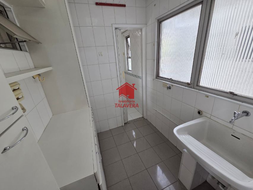 1584f4bb-fbaf-4ac2-87ae-5bdcb172c314-TALAVERA APARTAMENTO Santa Paula 20980 Apartamento com 2 Dormitórios - 1 closet - 2 Banheiros, 1 Vaga, Área de Serviço, Armário Embutido, Armário de Cozinha, Closet, Cozinha, Elevador, Garagem Coberta, Interfone, Sala 2 ambientes, Salão de Festa, Salão de Jogos. 