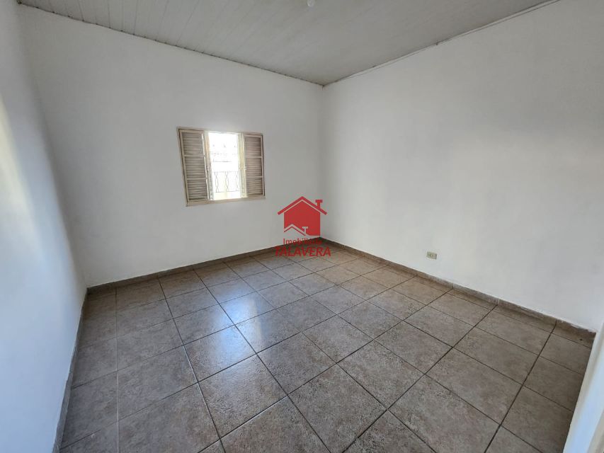 173174e7-e22a-4e79-9a62-79e1eb8398b3-TALAVERA CASA Vila Palmares 19790 
Casa  com 85m² com 02 dormitórios, 01 sala , 01 cozinha ,01 banheiro social, 01 área de serviço, 01 quintal no fundos,01 vaga de garagem.



Vamos visitar?
