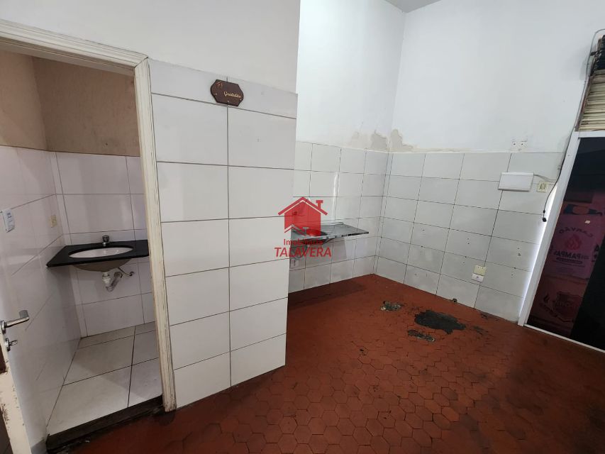18c2cad6-b7c4-45b0-91ca-f51b042642b9-TALAVERA COMERCIAL Osvaldo Cruz 19012 Salão Comercial com 30m² ,01 copa ,01 banheiro

Imóvel fica bem localizado.

Vamos visitar?
