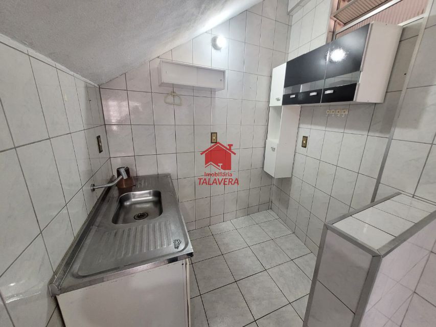 194b4fe6-d4d3-44ff-9bee-c7f54ec6d6f9-TALAVERA CASA Osvaldo Cruz 19079 CASA DE 15M² PARA LOCAÇÃO.

SENDO 01 DORMITORIO,01 COZINHA ,01 BANHEIRO 

IMOVEL BEM LOCALIZADO NA VISCONDE DE INHAUMA 


IPTU 18,64
TX LIXO 38,29