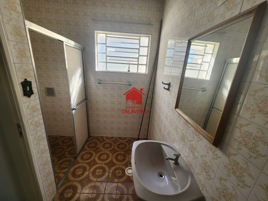 291ace77-27d0-4b57-a24e-3cb3fb859a2a-TALAVERA SOBRADO Osvaldo Cruz 19668 Sobrado de 85m² com 03 dormitórios, 01 sala para, 01 cozinha ,01 banheiro social, 01 área de serviço,01 vaga de garagem 

Imóvel fica bem localizado 

Vamos visitar?

