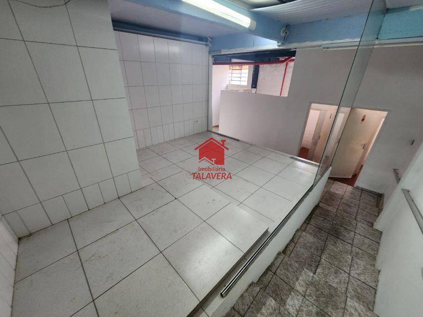 297289c4-825e-4062-a3ad-227477a3d240-TALAVERA COMERCIAL Osvaldo Cruz 20120 Salão Comercial 

Salões Principais 80 m²

Piso Superior 
02 banheiros 
03  salas 


Piso Inferior 
130m² 

02 banheiros 
03 salas 
01 corredor aberto 

Imovel fica muito bem localizado 

Vamos Visitar 
