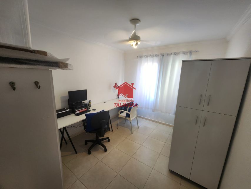 2ec0fffe-7e8a-4523-a72b-269f5f2f8395-TALAVERA APARTAMENTO Osvaldo Cruz 18974 Dimensões, características e localização do imóvel:

Apartamento com planejados de 76,12m² com 02 dormitórios - 01 sala para 02 ambientes - 02 banheiros - 01 área de serviço – 01 vaga determinada.

Apartamento arejado - planejados - piso de porcelanato em todo apto - somente escada

Imóvel fica próximo do comércio da rua Visconde de Inhaúma, Parque Chico Mendes, Park Shopping São Caetano e Hospital São Luiz.

Vamos visitar?
