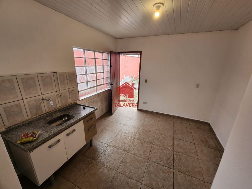 2f17dceb-7979-4554-839d-9b0582763479-TALAVERA CASA Vila Palmares 19386 
Casa  com 85m² com 02 dormitórios, 01 sala , 01 cozinha ,01 banheiro social, 01 área de serviço, 01 quintal no fundos,01 vaga de garagem.



Vamos visitar?
