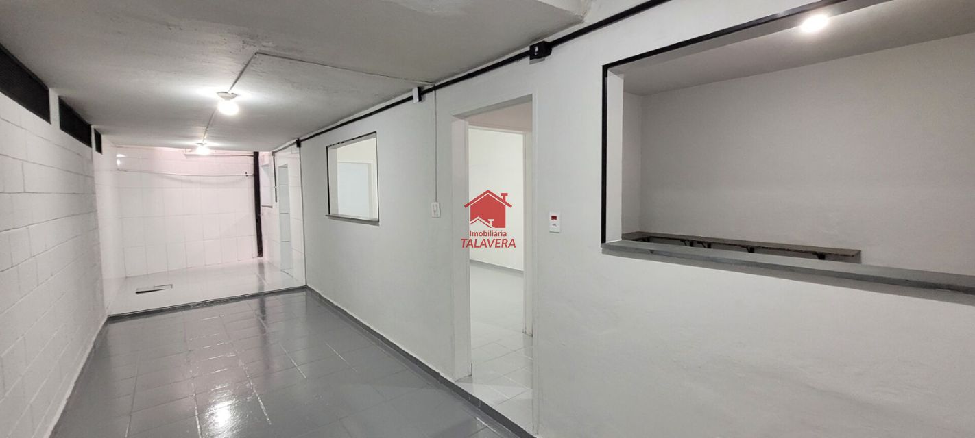 32ccbfb1-fb99-42dd-8470-89ff89a4c2a4-TALAVERA COMERCIAL Sao Jose 19969 Oportunidade Única! 

Imóvel Comercial para Locação – Vila São José

Já pensou em assumir um ponto histórico da cidade e transformá-lo em um negócio de alto potencial?

Este imovel comercial de 90 m² foi por mais de 33 anos a tradicional Pizzaria O Marujo, a primeira da Vila São José, localizada ao lado do famoso Bar do Peixe (desde 1963)

O imóvel abrigou a Pizzaria O Marujo (1992–2024), referência para milhares de clientes.
Décadas de tradição em um endereço de alto fluxo e reconhecimento.
Localização privilegiada: ao lado de um dos bares mais conhecidos da região e grande sao paulo
Estrutura diferenciada, pronta para operar no modelo similar a dark kitchen, otimizando espaço e reduzindo custos.

Otima localização 

Vamos Visitar ?

