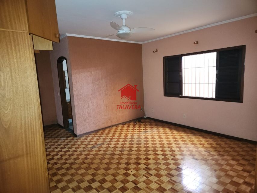 33fa93b0-bdad-4561-853b-173cbed0f2c4-TALAVERA CASA Osvaldo Cruz 19840 Casa térrea com 02 dormitórios (01 suíte) e opção de fazer um terceiro dormitório - sala - cozinha - banheiro social - churrasqueira - área de serviço - 03 vagas.

7,5 x 25,00 m