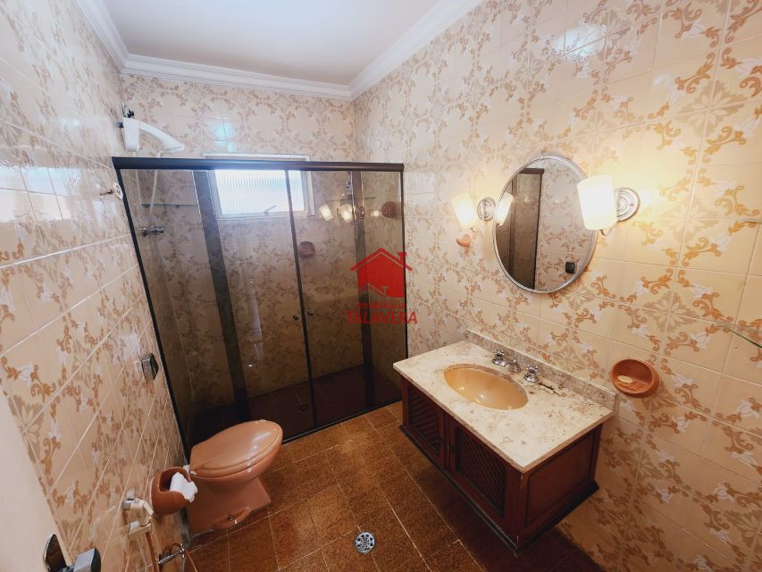 36b74599-05d1-4d03-a27a-42bfa50651fb-TALAVERA SOBRADO Sao Jose 17103 Ótimo Sobrado Residencial / Comercial 


O imóvel encontra-se com fácil próximo da Visconde com acesso a Comércios, Padarias e muito Mais. 


03 dormitórios sendo 01 suíte com closet, 03 banheiros, 01 copa, 01 cozinha, 01 área de serviço, 01 área gourmet arborizada, 01 depósito com 20m .

03 Vagas de garagem.

Vamos visitar?
