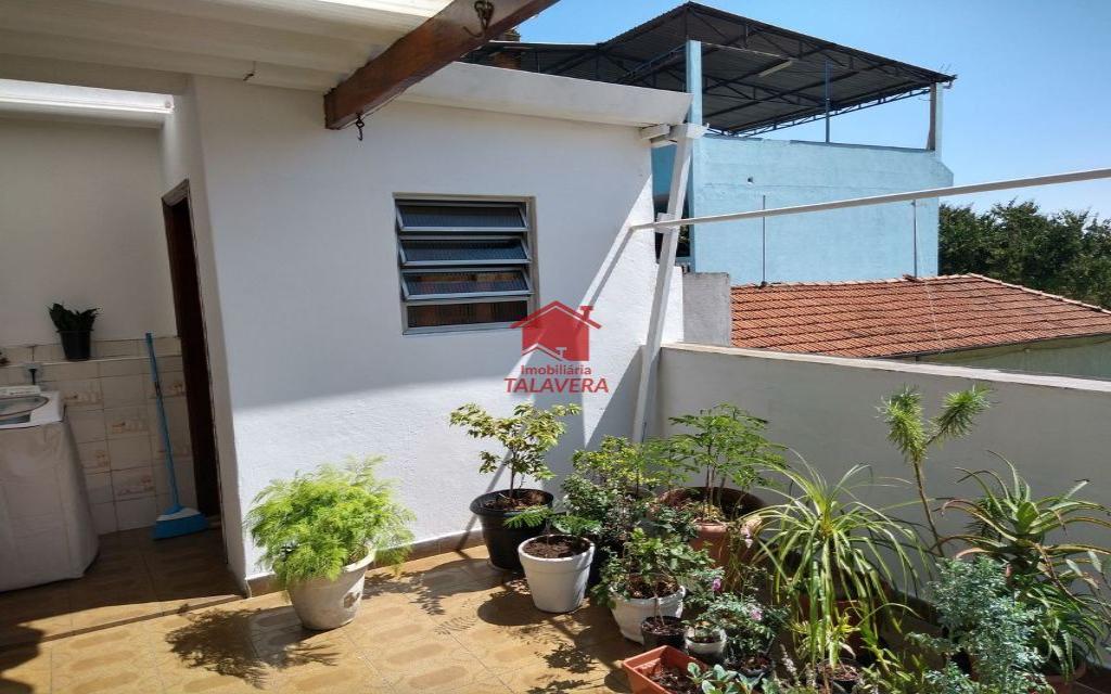 TALAVERA SOBRADO Osvaldo Cruz 6680 Ótimo Sobrado Residencial Com Edícula!
O imóvel encontra-se em um local privilegiado. Com fácil acesso a Rua Amazonas, Rua Oswaldo Cruz e Rua Fernando Simonsen. Acesso fácil e rápido para São Paulo, São Bernardo do Campo e Santo André. Diversas opções de comércios como farmácias, lojas, perfumarias, padarias e muito mais.

A região é ótima para você que busca praticidade, segurança e entretenimento, agende já uma visita!

Principais características:
Bem conservado - próximo do comércio da Rua Visconde de Inhaúma - acesso ao Park Shopping São Caetano / Parque Chico Mendes / Hospital São Luiz.

Dimensões e características do Imóvel:
Área do Terreno: 155m²
03 dormitórios - 01 sala para 02 ambientes - 02 banheiros - 01 cozinha ampla - área de serviço com quintal e churrasqueira. Na edícula: 03 cômodos.
Imóvel super arejado e iluminado com luz natural.
01 vaga de carro coberta.

Vamos visitar?
05/04/2022