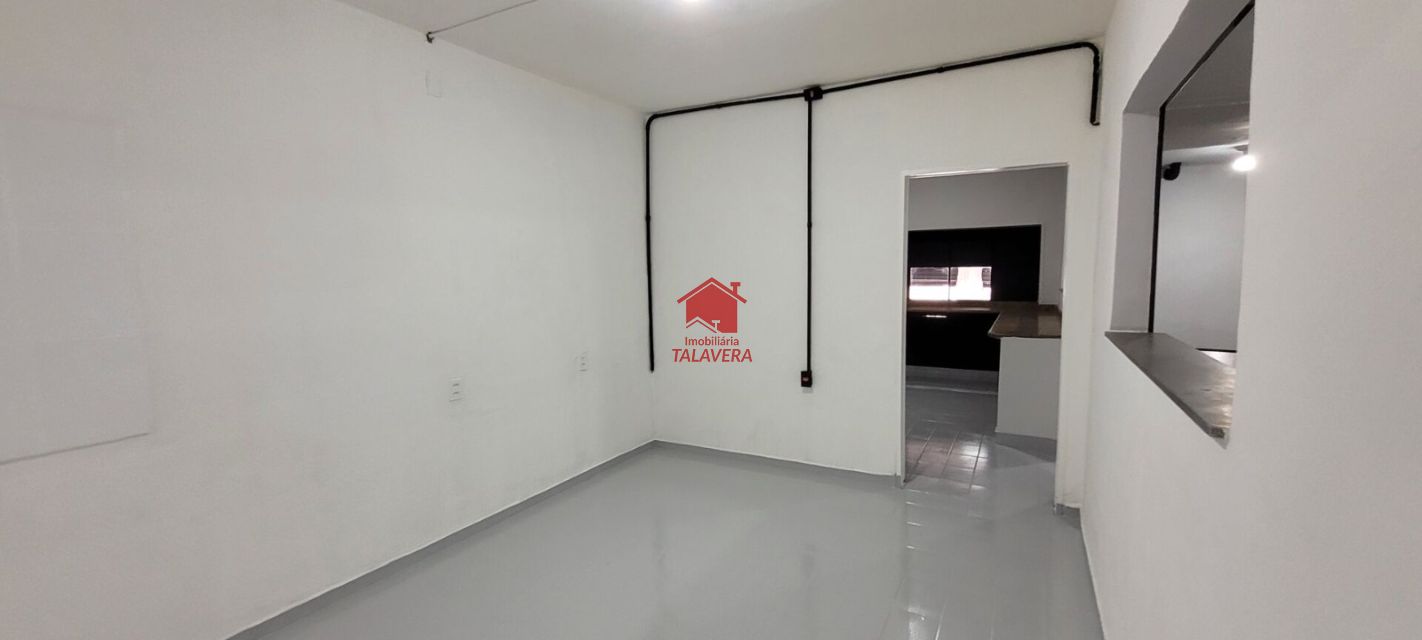 3905bed7-8c51-4874-bfdb-3d2f5c66aeec-TALAVERA COMERCIAL Sao Jose 19977 Oportunidade Única! 

Imóvel Comercial para Locação – Vila São José

Já pensou em assumir um ponto histórico da cidade e transformá-lo em um negócio de alto potencial?

Este imovel comercial de 90 m² foi por mais de 33 anos a tradicional Pizzaria O Marujo, a primeira da Vila São José, localizada ao lado do famoso Bar do Peixe (desde 1963)

O imóvel abrigou a Pizzaria O Marujo (1992–2024), referência para milhares de clientes.
Décadas de tradição em um endereço de alto fluxo e reconhecimento.
Localização privilegiada: ao lado de um dos bares mais conhecidos da região e grande sao paulo
Estrutura diferenciada, pronta para operar no modelo similar a dark kitchen, otimizando espaço e reduzindo custos.

Otima localização 

Vamos Visitar ?

