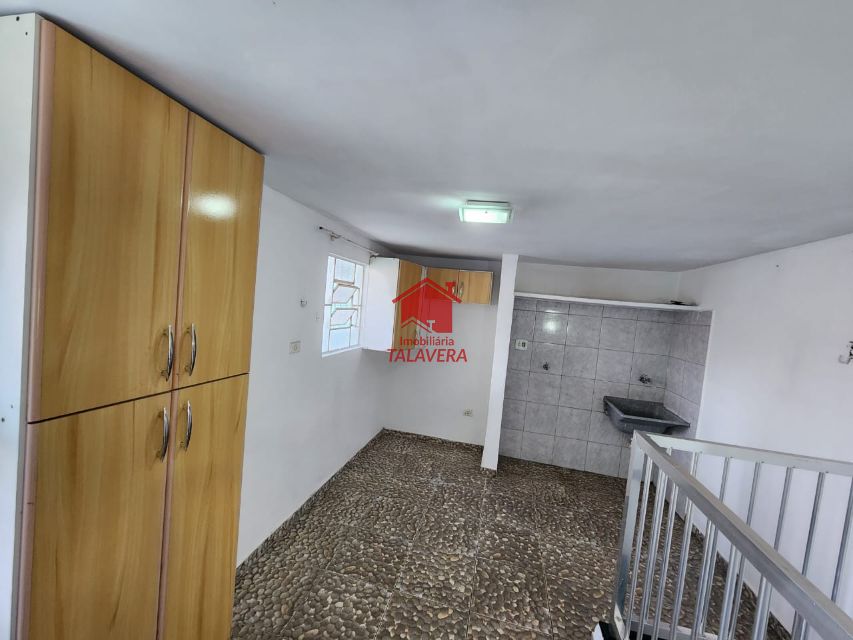3d8b8a84-329a-4a1b-ad3b-0232687aa50c-TALAVERA SOBRADO Osvaldo Cruz 19211 02 dormitórios - 01 sala com 02 ambientes - cozinha - banheiro social - lavabo - área de serviço - laje com 25m² - 01 vaga.