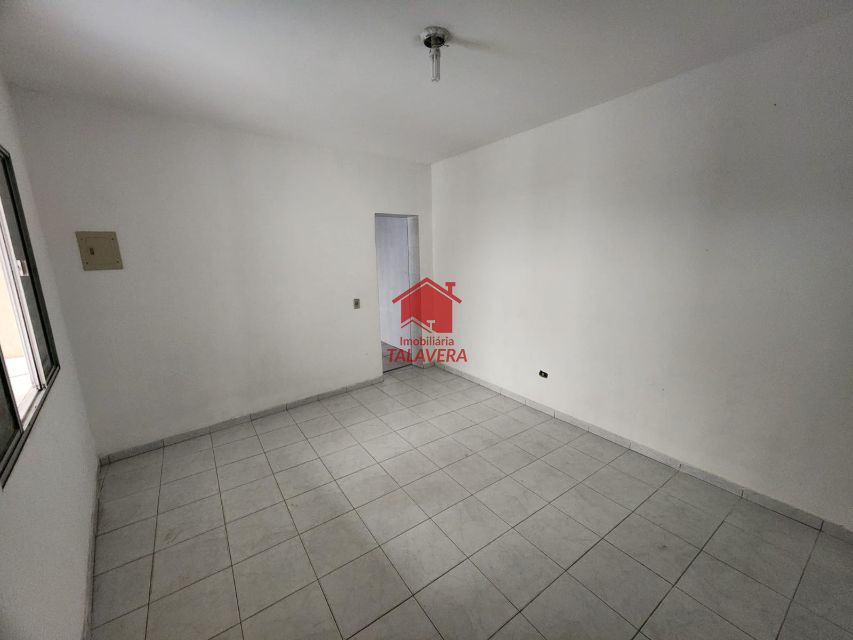 3dbe3ecd-44d7-4e09-91de-619302278381-TALAVERA SOBRADO Palmares 19612 Duas casas no terreno

Casa da frente com 03 dormitórios, 02 banheiros, sala, cozinha ampla, área de serviço e 04 vagas.
Casa dos fundos com 02 cômodos. 

Vamos agendar uma visita?
