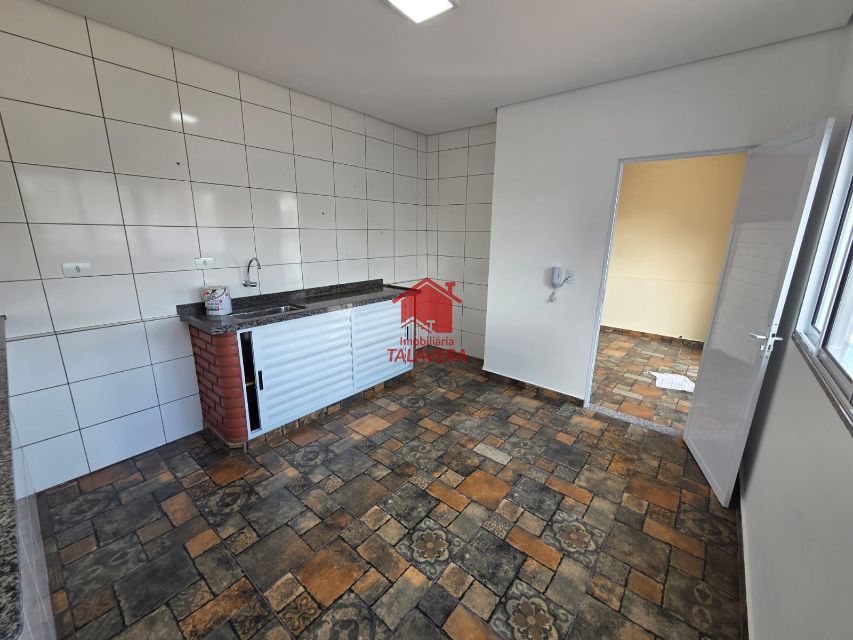 420631ec-86e1-4ab5-848a-4495b109c9be-TALAVERA CASA Nova Gerty 20523 Casa  Assobradada de 45m² com 01 dormitórios, 01 sala ,0 01 cozinha ,01 banheiro ,01 área de serviço e quintal 

Sem vaga de garagem 


total de 34 degraus 

Imóvel fica bem localizado .

Vamos visitar?
