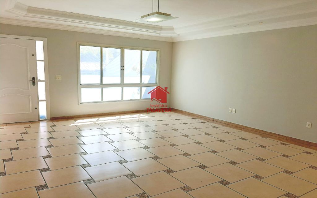 442f00aa-9ee7-446e-b080-828dc9500e6b-TALAVERA SOBRADO Ceramica 11136 Ótimo Sobrado Residencial!
O imóvel encontra-se em um local privilegiado. Com fácil acesso a Rua Castro Alves, Rua Amazonas, Rua Oswaldo Cruz e Rua Fernando Simonsen. Acesso fácil e rápido para São Paulo, São Bernardo do Campo e Santo André. Diversas opções de comércios como farmácias, lojas, perfumarias, padarias e muito mais.

A região é ótima para você que busca praticidade, segurança e entretenimento, agende já uma visita!

Principais características:
Localização impecável - próximo do comércio da rua Visconde de Inhaúma - próximo do Shopping São Caetano

Dimensões e características do Imóvel:
Área Construída: 308m²
Área do Terreno: 150m²
Frente: 5,00m²
Fundos: 30,00m²
03 suítes - Sala de estar - Sala de jantar - Lavabo - Cozinha - Área de Serviço - Jardim de Inverno - Garagem para 06 carros (com sala e banheiro na garagem)
ACEITA APARTAMENTO ATÉ 30% DO VALOR DO IMÓVEL

Vamos visitar?
04/04/2022