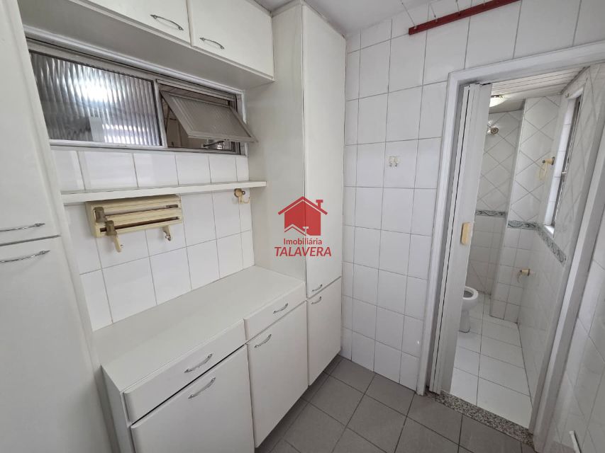 4777212f-c192-4caa-904e-fd2a93883b48-TALAVERA APARTAMENTO Santa Paula 20979 Apartamento com 2 Dormitórios - 1 closet - 2 Banheiros, 1 Vaga, Área de Serviço, Armário Embutido, Armário de Cozinha, Closet, Cozinha, Elevador, Garagem Coberta, Interfone, Sala 2 ambientes, Salão de Festa, Salão de Jogos. 