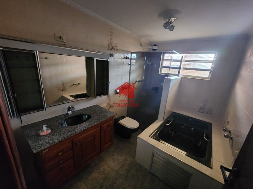 47c3f1e2-6db7-4642-8bb0-fbd2a49de276-TALAVERA CASA Osvaldo Cruz 19844 Casa térrea com 02 dormitórios (01 suíte) e opção de fazer um terceiro dormitório - sala - cozinha - banheiro social - churrasqueira - área de serviço - 03 vagas.

7,5 x 25,00 m