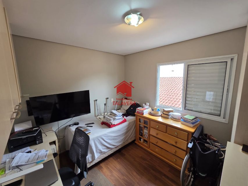 4da7f594-6aa6-4a16-a9fb-70b13fd1c5e7-TALAVERA APARTAMENTO Ceramica 20779 Apartamento para venda B. Cerâmica - São Caetano do Sul - SP.

94m planejado
03 dormitórios (01 suíte c/ closet e sacada)  - 01 sala 02 ambientes c/ sacada - 01 cozinha - 01 banheiro social - 01 lavabo - 01 área serviço - 01 vaga determinada. Prédio com elevador e salão de festas com churrasqueira.
