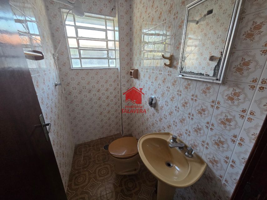 4f08ebca-5689-4e2d-9257-a28adc8e8274-TALAVERA APARTAMENTO Osvaldo Cruz 20382 Apartamento de 35m² com 01 dormitório, 01 sala, 01 cozinha ,01 banheiro, 01 área de serviço.

Imóvel fica bem localizado .

Vamos visitar?
