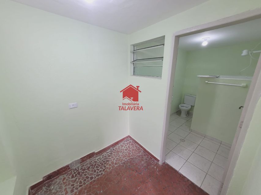 50965241-4e2b-4847-9df2-f447e47fa4a4-TALAVERA CASA Sao Jose 17761 Casa com 01 dormitório, 01 sala , 01 banheiro , 01 área de serviço, 01 quintal, 04 vagas  de garagem.

Imóvel fica próximo  a Fundação de Artes de São Caetano do Sul 

Vamos visitar?
