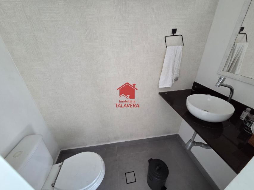 54956016-9d86-4f35-8bb8-6baf057b1329-TALAVERA CASA Osvaldo Cruz 20703 Sobrado  de 180m² com 02 dormitórios sendo 02 suítes ,01 sala para 02 ambientes, 01 cozinha conceito aberto ,01 lavabo, 01 área de serviço com quintal , dispensa  01 vaga de garagem , portão automático, ar condicionado na suite fundos, torneira com aquecimento 

Imóvel fica bem localizado .

Vamos visitar?
