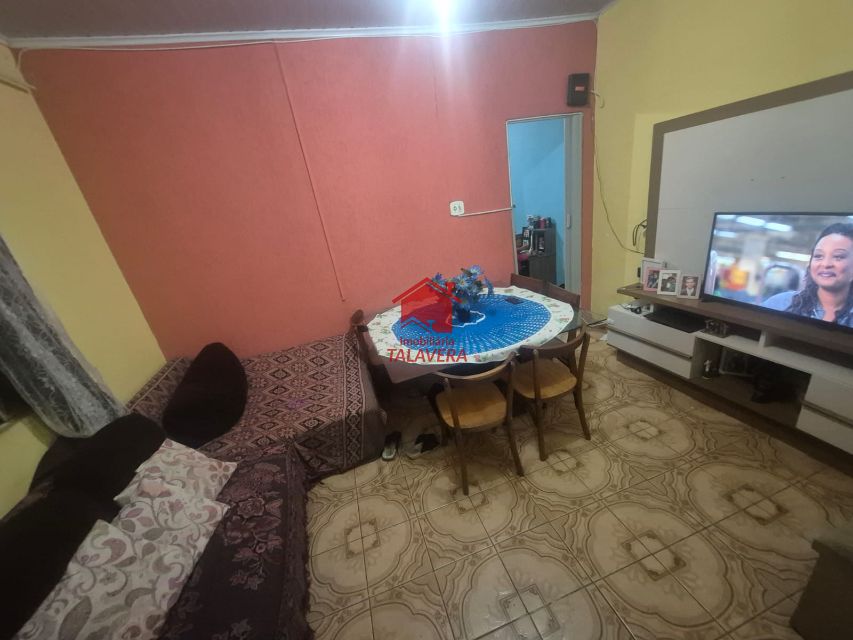 582dd591-630b-4bfa-9af9-8f9293180458-TALAVERA CASA Olimpico 20441 02 dormitórios - sala - cozinha - banheiro social - área de serviço - quintal nos fundos - 02 vagas.