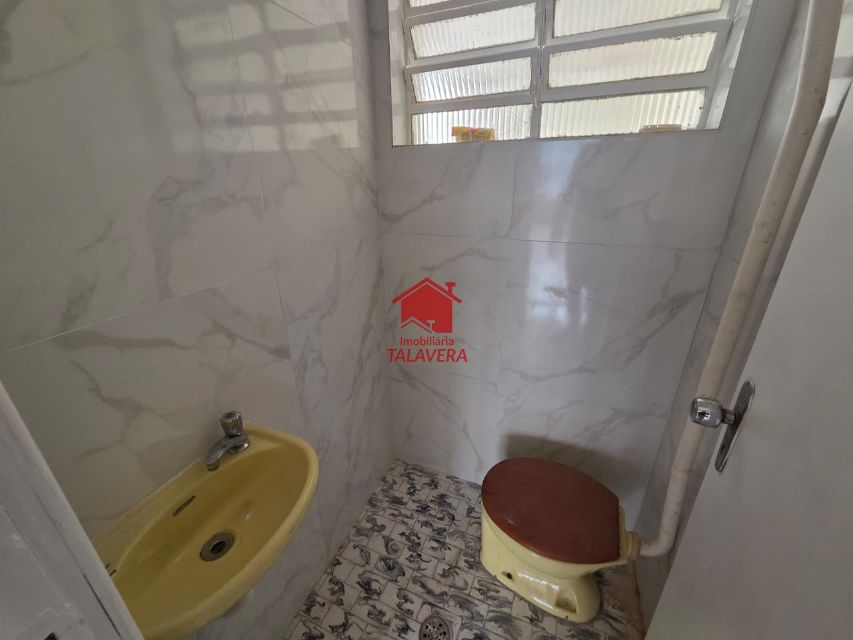 58d0cadc-2382-4ac1-a743-ec824283d471-TALAVERA CASA Ceramica 21105 Sobrado  de 116m² com 03 dormitórios, 01 sala, 01 cozinha ,01 banheiro social, 01 área de serviço,01 lavabo , 01 vaga de garagem .



Imóvel fica bem localizado .

Vamos visitar?

