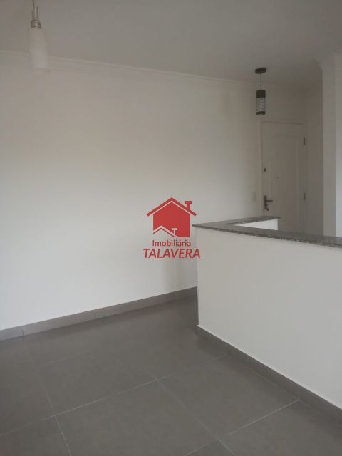 61846a1e-d9d3-4c62-be64-7f7e05dbef3a-TALAVERA APARTAMENTO Vila Palmares 18227 Apartamento de 45m² com 02 dormitórios, 01 sala , 01 cozinha , 01 banheiro ,01 área de serviço, 01 vaga de garagem . Prédio com lazer completo .

Imóvel fica próximo ao Supermercado Bem barato .

Vamos visitar?
