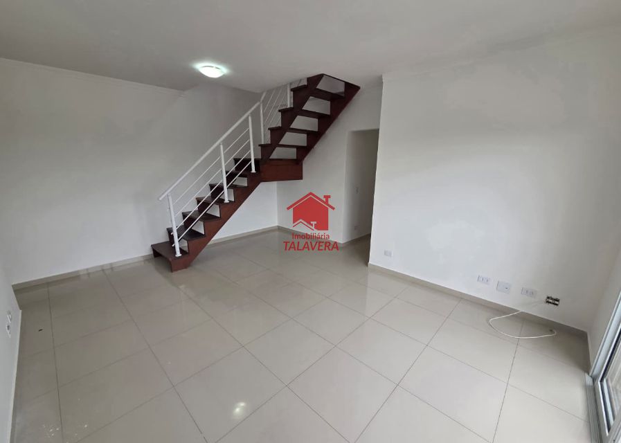 65c7ab5d-d880-41ad-8aec-efa0096cae0e-TALAVERA COBERTURA Ceramica 21092 Cobertura de 220m² com 04 dormitórios sendo 01 suite, 01 sala para 02 ambientes, 01 cozinha ,02 banheiro social, 01 área gourmet ampla , 01 dispensa,01 area de serviço, 03 vagas de garagem. Prédio com elevador e salão de festas com churrasqueira.



Imóvel fica bem localizado .

Vamos visitar?

