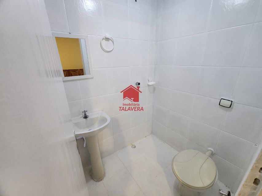 67a2b95b-8750-4c50-bf78-2ee372807bfb-TALAVERA CASA Nova Gerty 19634 Apartamento   de 25m² com 01 dormitório, 01 sala, 01 cozinha ,01 banheiro, 01 área de serviço. Sem vaga de garagem 

Imóvel fica muito bem localizado .

Vamos visitar?

