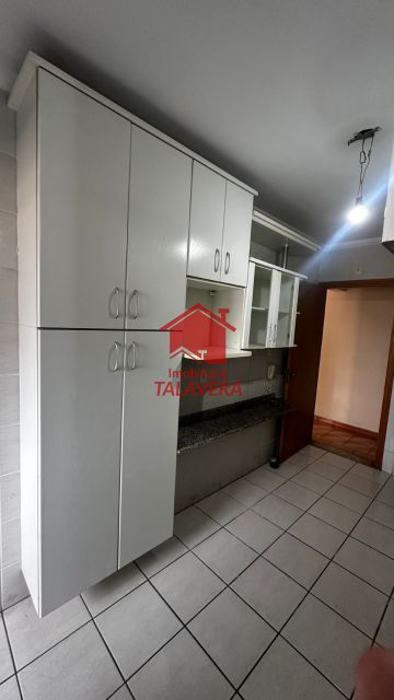 686da85c-214b-4f23-92d2-e45fc9ad6b3d-TALAVERA APARTAMENTO Santa Maria 21153 Apartamento de125,28m² com 03 dormitórios sendo 01 suíte com armários, 01 sala para 02 ambientes, 01 cozinha planejada, 01 banheiro social, 01 área de serviço.

02 vagas de garagem 

Prédio com elevador , portaria , salão de festas e jogos


Imóvel fica bem localizado .

Vamos visitar?
