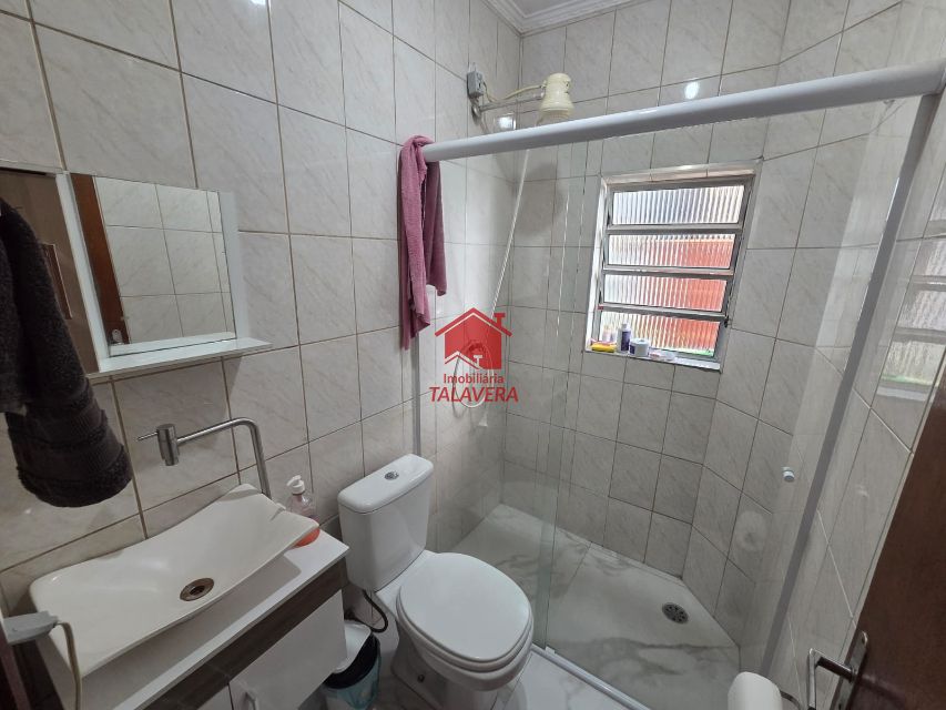 6878d9b3-2632-4e52-a7e2-d2c38cf6e7b9-TALAVERA SOBRADO Osvaldo Cruz 21179 Sobrado para venda com 02 dormitórios - 01 suíte - 01 sala - 01 cozinha - 01 banheiro social - 01 área de serviço com churrasqueira. Sem garagem.

81m construção
59m terreno