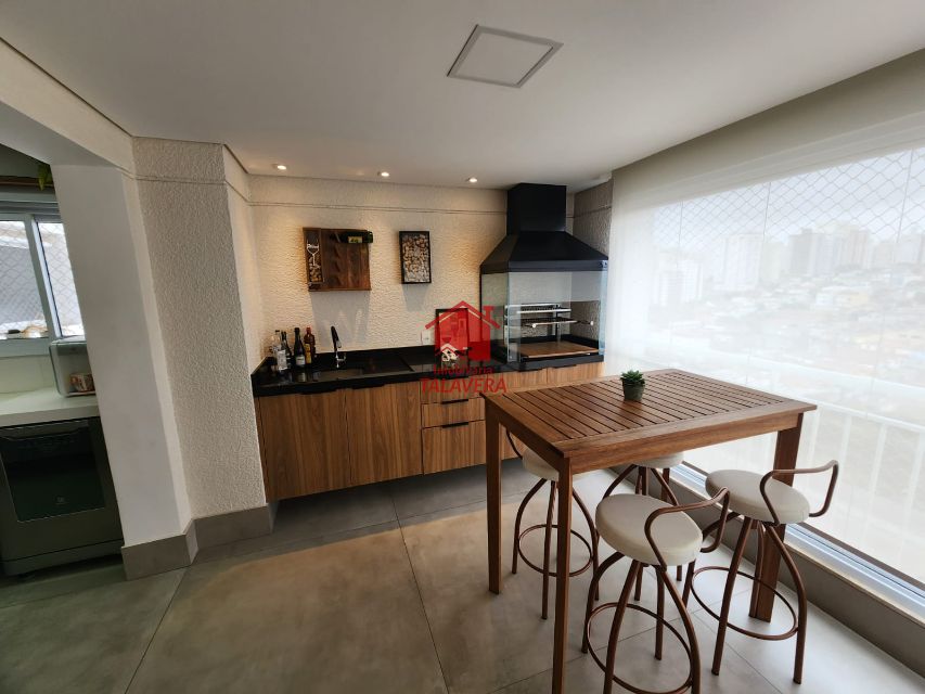 6e8d35fe-21e9-4ae4-a8a5-2fb089b3a79b-TALAVERA APARTAMENTO Ceramica 18667 Dimensões, características e localização do imóvel:

Porteira fechada
198m² varanda gourmet - lazer completo
04 suítes - sala ampla - varanda gourmet - cozinha americana - lavabo - 03 vagas.

Vamos visitar?