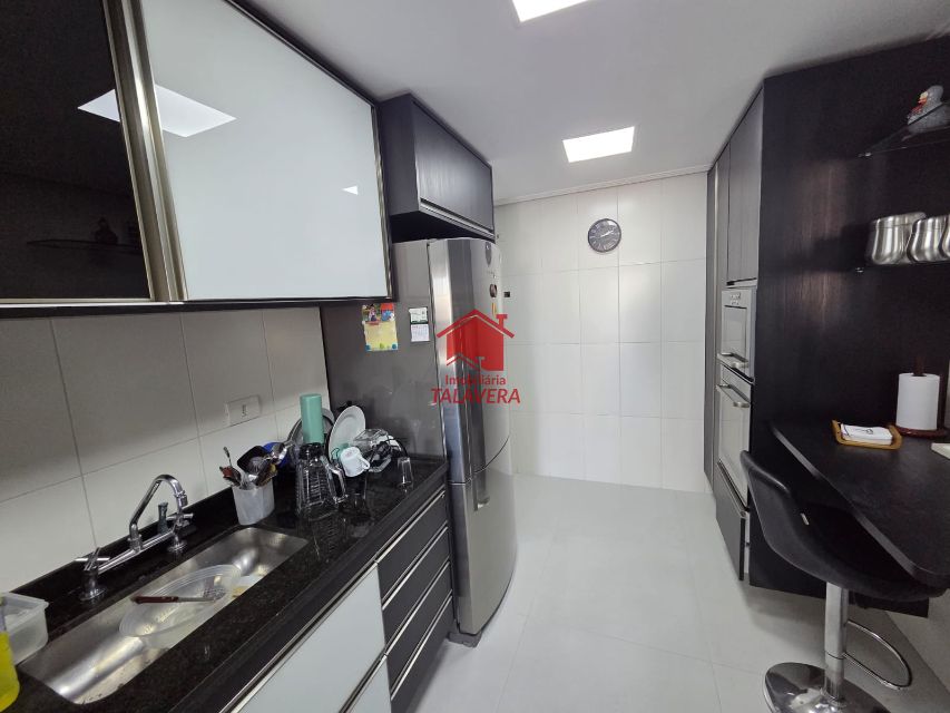 7439b63e-d203-4ed5-a74c-429009b0e09e-TALAVERA APARTAMENTO Santo Antonio 20341 Apartamento de 107m² com 03 dormitórios sendo 01 suite e planejados  01 sala para 02 ambientes sacada gourmet  01 cozinha ,01 banheiro social, lavabo , 01 área de serviço.02 vagas de garagem . Predio com lazer completo, piscina aquecida 

Imóvel fica bem localizado .

Vamos visitar?

