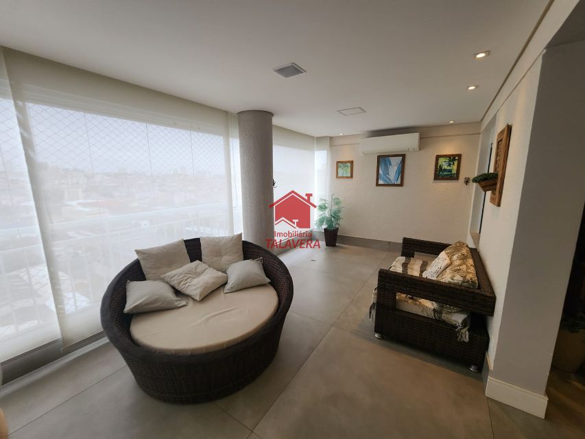 748ecfb0-c931-406f-a952-84f7f075f8b0-TALAVERA APARTAMENTO Ceramica 18668 Dimensões, características e localização do imóvel:

Porteira fechada
198m² varanda gourmet - lazer completo
04 suítes - sala ampla - varanda gourmet - cozinha americana - lavabo - 03 vagas.

Vamos visitar?