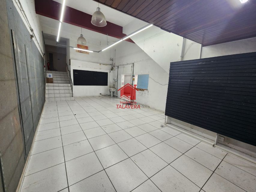 780530e0-4a87-44c0-af87-8cb1e99d2fe8-TALAVERA COMERCIAL Osvaldo Cruz 20132 Salão Comercial 

Salões Principais 80 m²

Piso Superior 
02 banheiros 
03  salas 


Piso Inferior 
130m² 

02 banheiros 
03 salas 
01 corredor aberto 

Imovel fica muito bem localizado 

Vamos Visitar 