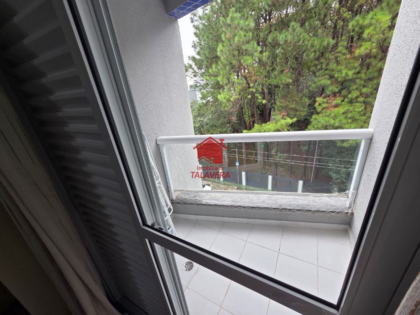 7e09d444-5f46-473e-9083-cafe378df440-TALAVERA APARTAMENTO Santa Maria 21011 Apartamento com 81,98m
02 dormitórios (01 suíte e sacada) - sala 02 ambientes com sacada - cozinha - banheiro social - área de serviço - 02 vagas.
Prédio com elevador - salão de festas - academia - quadra - churrasqueira.